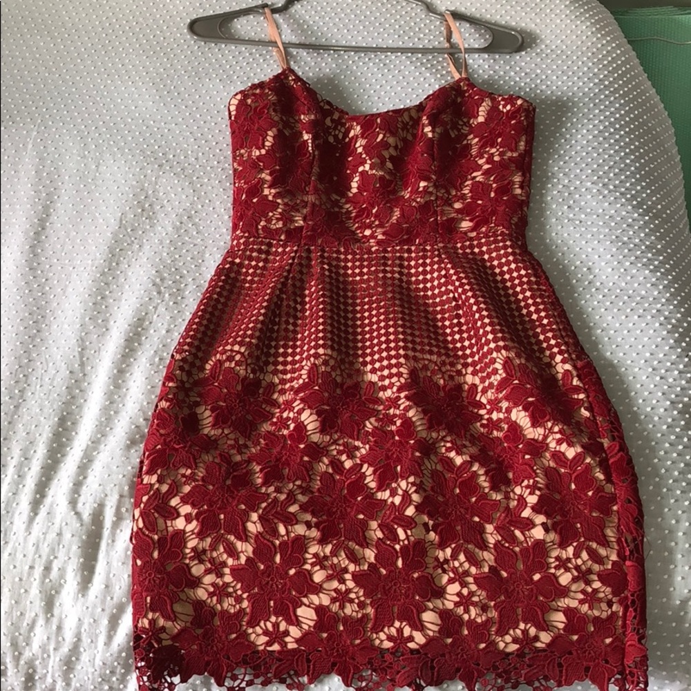 Dress the Population bodycon lace mini dress